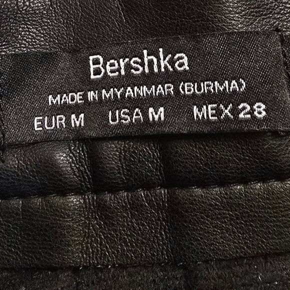 BERSHKA Faux Leather Pleated Mini Skirt sz M - Picture 7 of 7